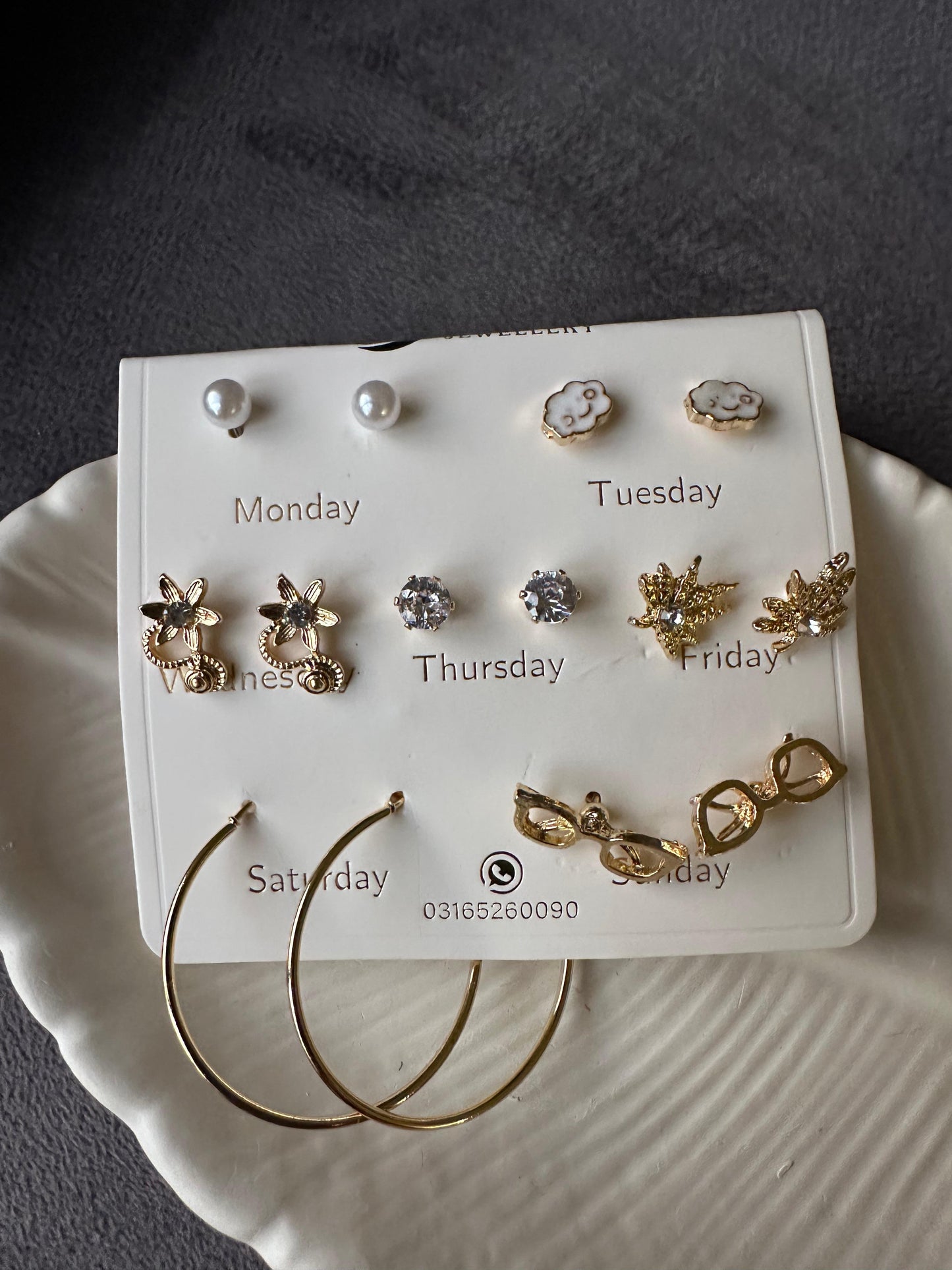 Earring set