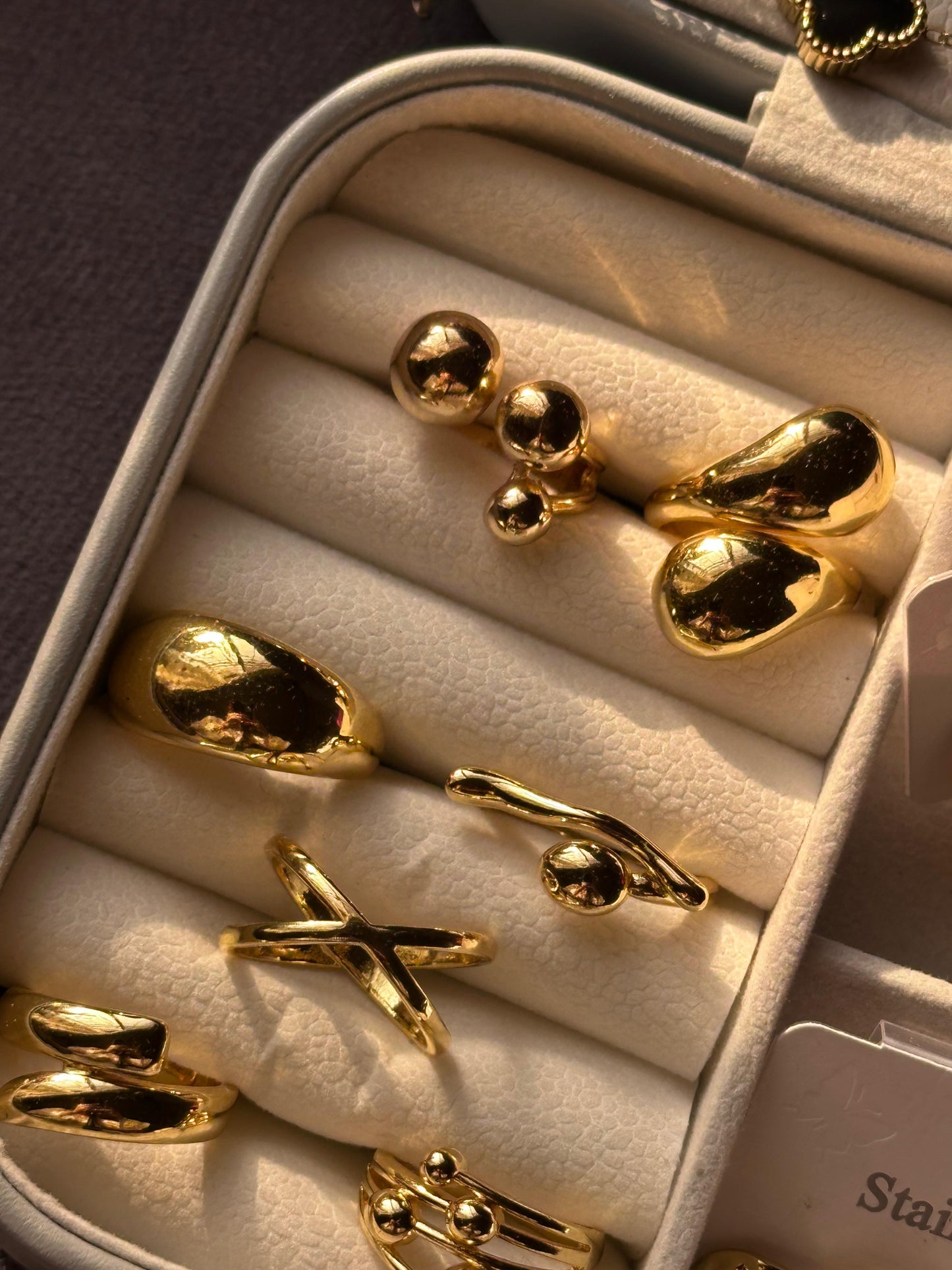 Pair of 3 stainless rings