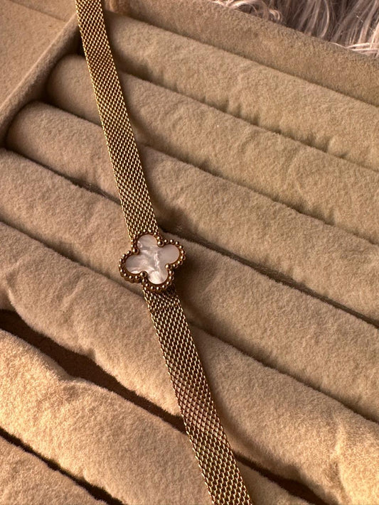 White-Golden clover bracelet