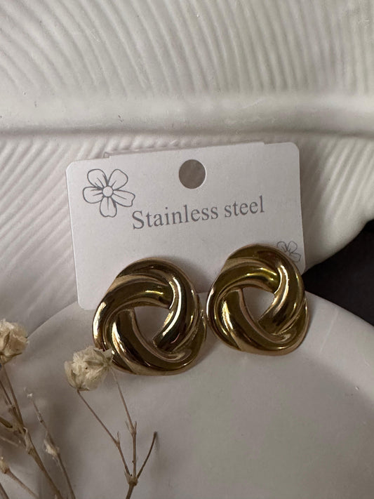 Golden stainless earring