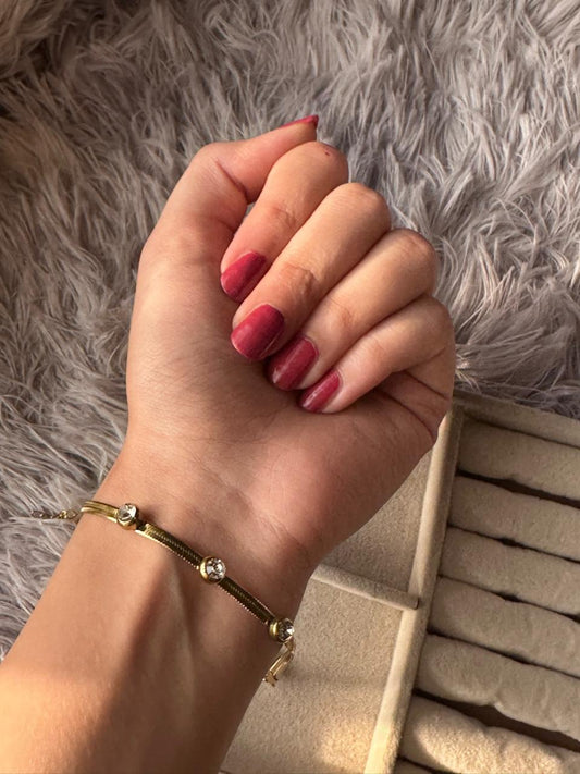 White bead stainless bracelet